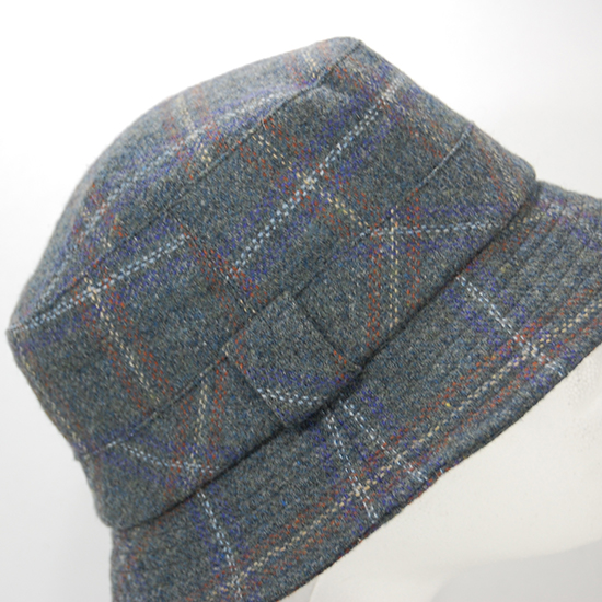 BUCKET_AW21_TARTAN_CINZA_VERDE_4.jpg